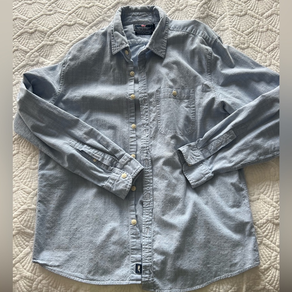 EUC VV mens slim large chambray button down